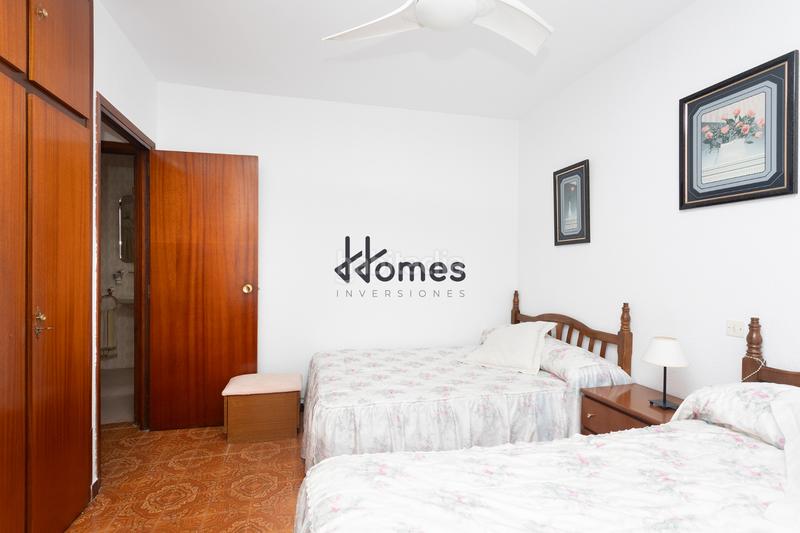 Foto 4c511715-38d6-4383-819e-3a4134a4bf2f. Xalet amb xemeneia calefacció aparcament piscina a Santa Cruz del Retamar