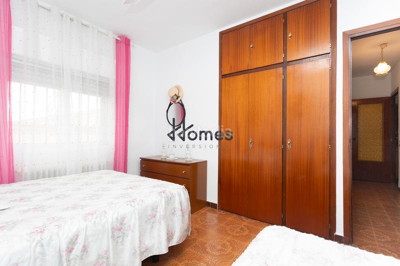 Foto 521c7242-a41d-4ce7-8362-092bee2aa5c2. Xalet amb xemeneia calefacció aparcament piscina a Santa Cruz del Retamar