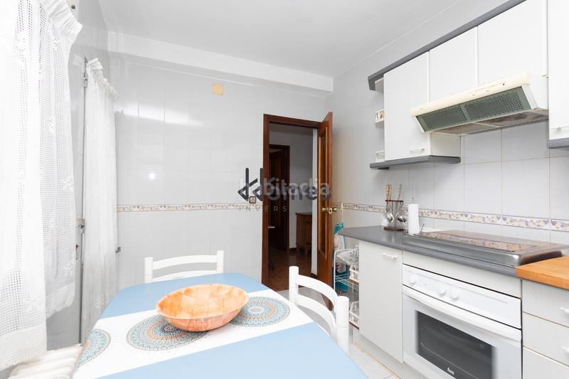 Foto 73a1bcf3-b7bf-45c4-93fe-decb5d6ba600. Xalet amb xemeneia calefacció aparcament piscina a Santa Cruz del Retamar