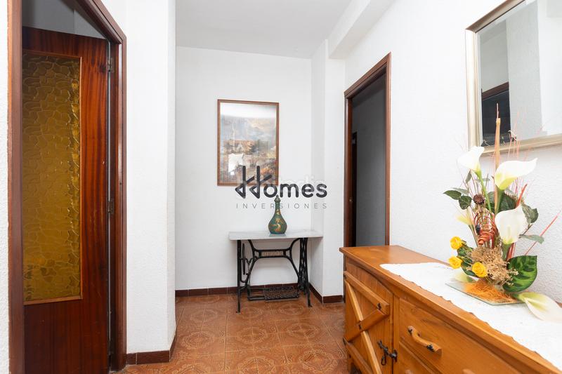 Foto ab2c43f2-5a32-482a-be76-c78651844b1a. Xalet amb xemeneia calefacció aparcament piscina a Santa Cruz del Retamar