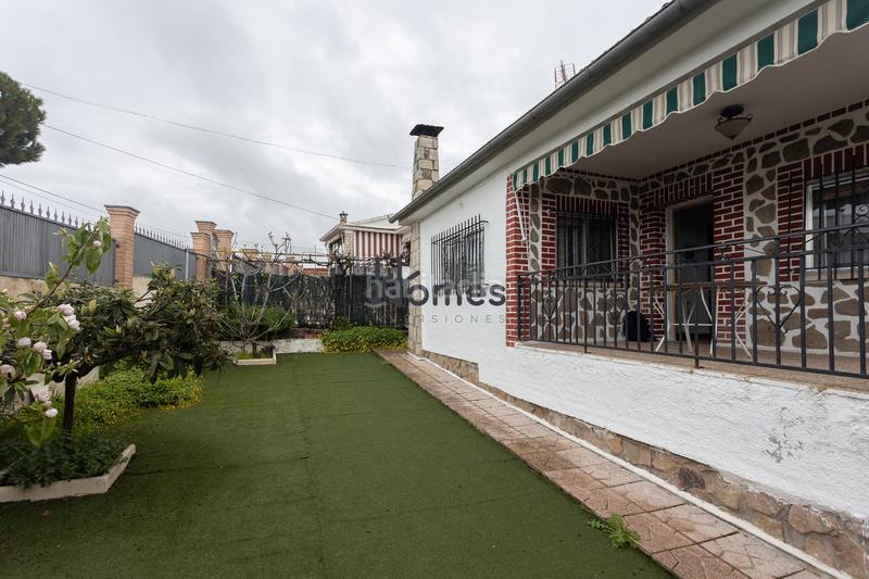 Foto f191f3d7-063e-475c-b3f7-a6c07010c651. Xalet amb xemeneia calefacció aparcament piscina a Santa Cruz del Retamar