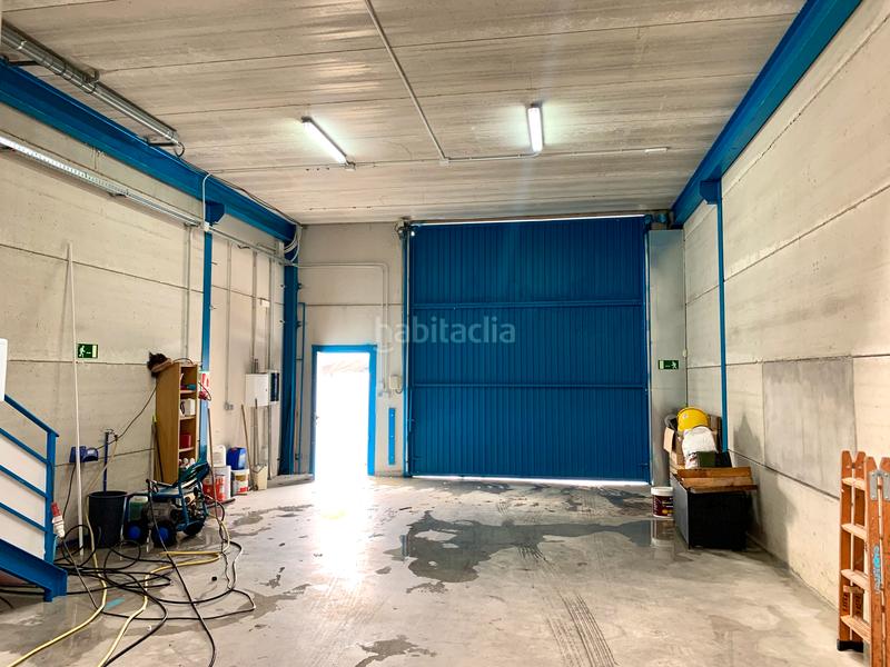 Foto c8a18e28-09e6-4696-ac35-54eef4dc46f2. Nave industrial en Las Castañeras - Bulevar Arroyomolinos
