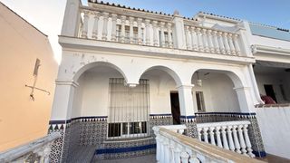 Casa adossada a Calle RIO GUADALQUIVIR