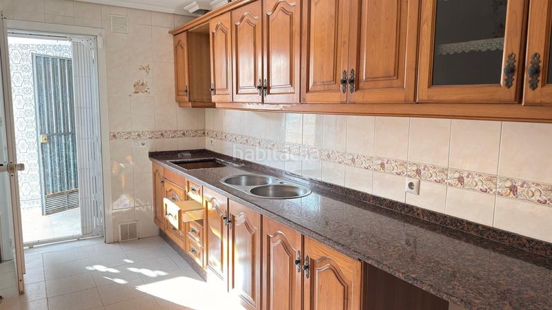 Foto 98d01ab0-93bd-44c5-a9e2-c1991b6d0302. Casa adossada amb aparcament a Centro Mijas