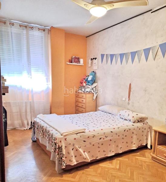 Foto a0da7870-3a3d-4e0e-9e75-2eaf292c9cc4. Pis amb calefacció a Reyes Parla