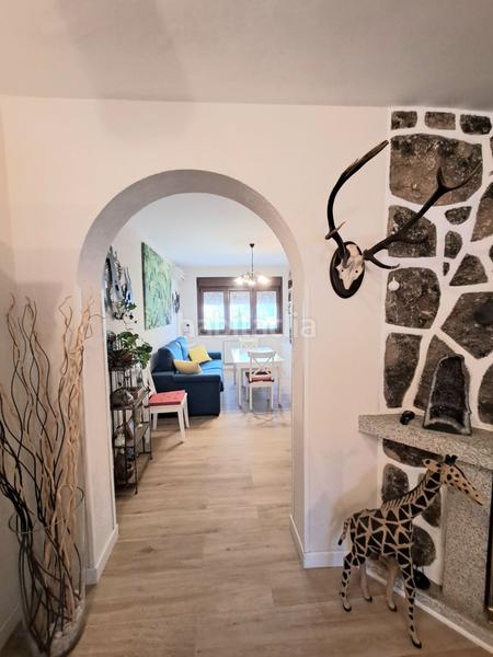 Foto 6a4b5604-d0d9-435e-9d20-7ffa16ab2d0f. Casa con riscaldamento parcheggio piscina in Villamanta