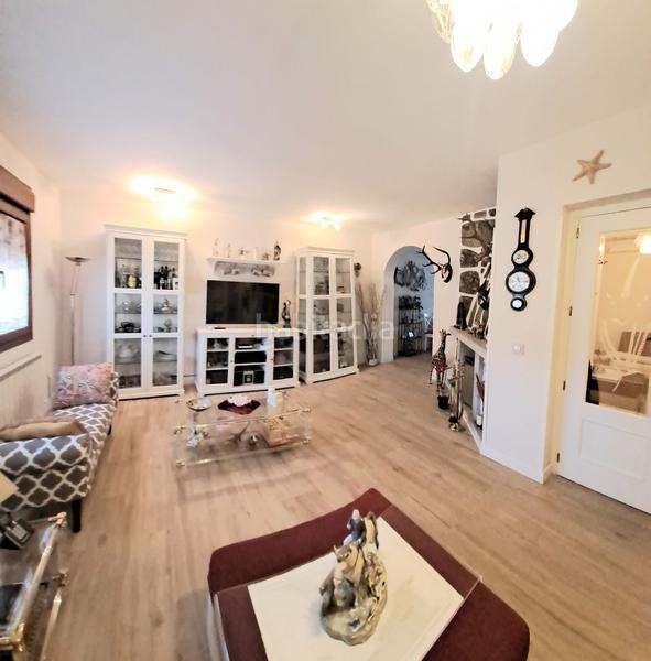 Foto 88792dd0-624e-4b7c-bb68-b8935add037e. Casa con riscaldamento parcheggio piscina in Villamanta