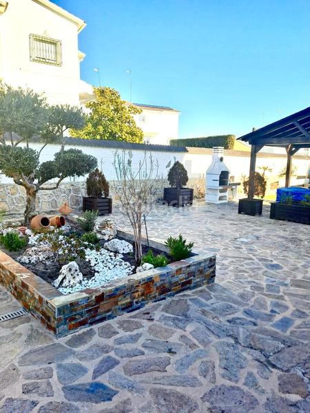 Foto c0e2aaab-5655-4e39-9cac-2793edc365d0. Casa con riscaldamento parcheggio piscina in Villamanta