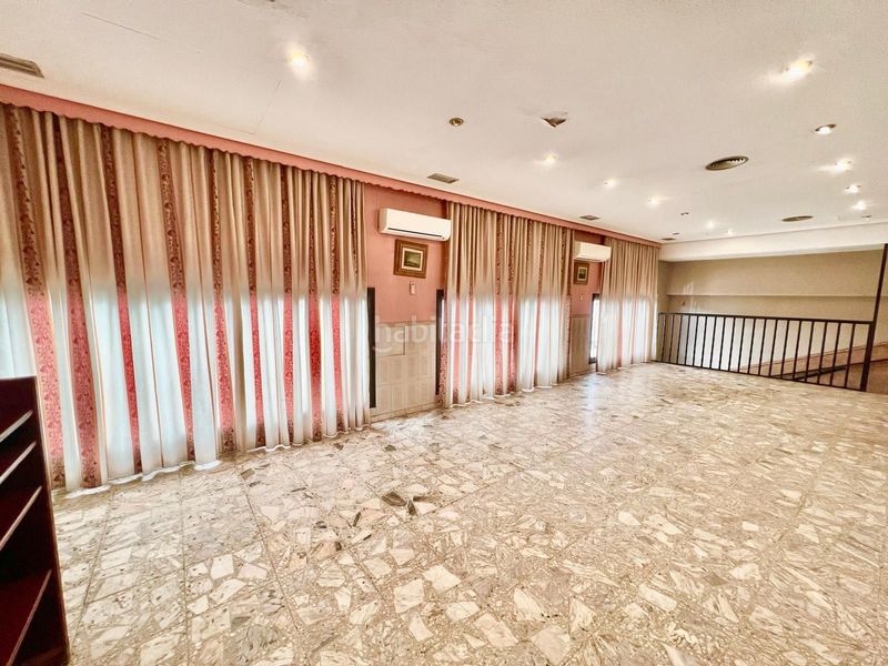 Foto d9a7d6b6-ff04-4149-a927-97f5f5a6d094. Local comercial a Humanes de Madrid