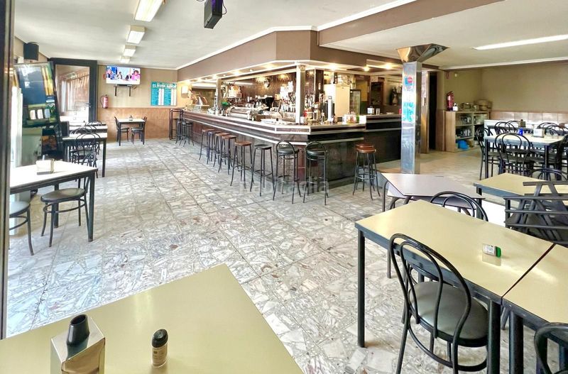 Foto e7e0d0fb-4070-4610-b990-6fea62fe7812. Local comercial a Humanes de Madrid