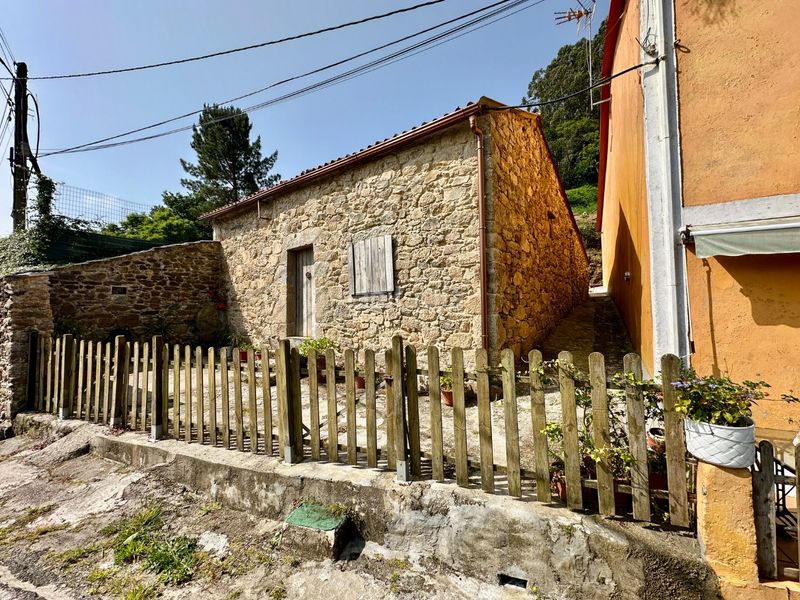 Foto 1e87dba4-edb3-4e90-81e4-3330fd282ee0. Masia amb calefacció aparcament piscina a Área Rural Ferrol