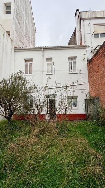 Foto 03704ff0-7e49-49fc-aa91-32231c2fda37. Casa adossada a n/a 24 a Porta Nova Ferrol
