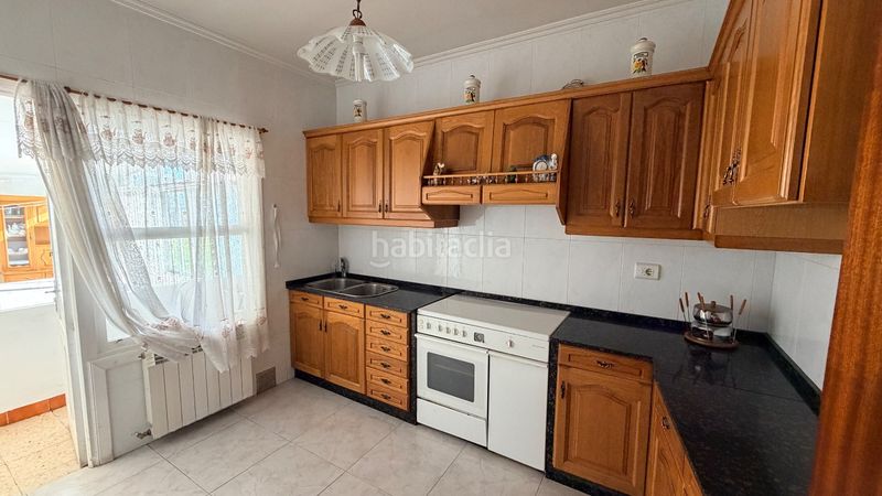 Foto 7720f520-203d-470f-8eb1-2553837dce6a. Edifici a Piñeiros - Freixeiro Narón