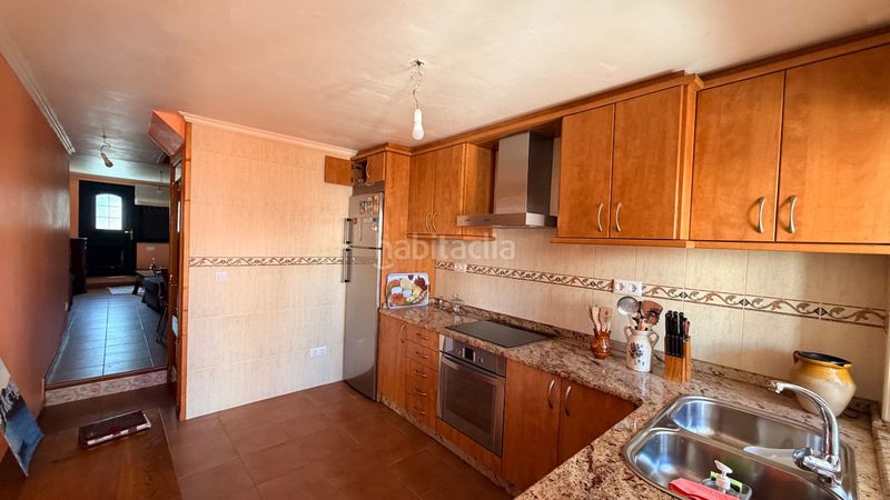 Foto bb3ad906-f777-45ec-bf2e-b8e8cfcf0ef6. Casa adossada a Ares