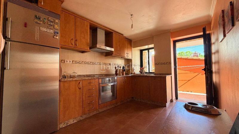 Foto c47ceed1-e90f-4c08-9b37-c7d03529aa82. Casa adossada a Ares