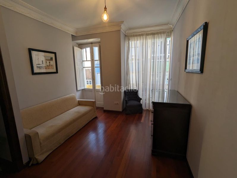 Foto ba4136e0-f9db-4832-a440-d2fcecf026d7. Rent flat in n/a 136 in Centro Ferrol