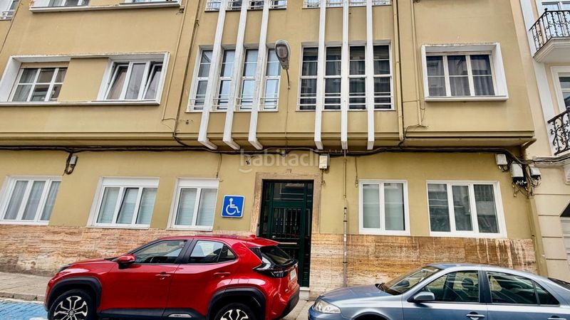 Foto cb8f5cde-f5d5-4c90-b4b7-433a1f7735ee. Flat in Centro Ferrol