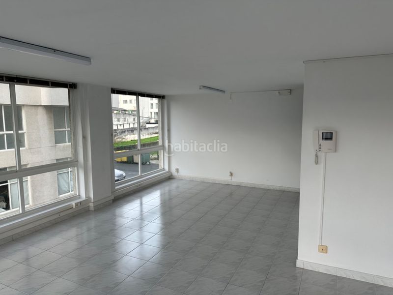 Foto c5d97f26-c3dc-4ee3-b922-36c1579752aa. Local comercial a Fene