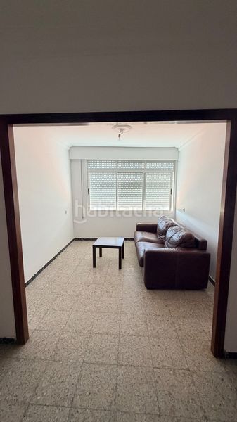 Foto dae76fa4-0058-41e2-92bc-c17d75fa0e46. Casa adossada amb aparcament a Mugardos