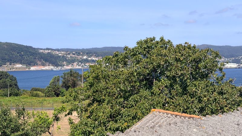 Foto fabfde54-a67c-473e-b9fc-ade56bfb55c3. Casa adossada amb aparcament a Mugardos