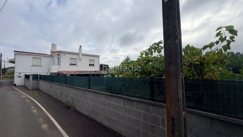 Foto d934d5cd-4661-4448-90dd-4814523fda2b. Casa adossada a Mugardos