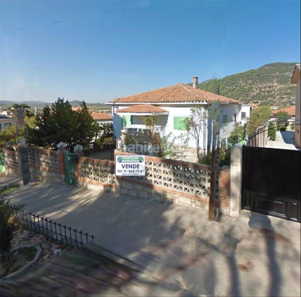 Foto bd3b841c-da41-414b-86ce-812d550d08e2. Chalet con camino in Cenicientos