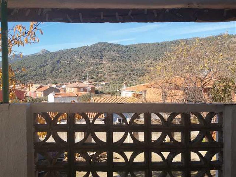 Foto fcbb9fed-7e48-4164-aaf5-9eb1ad16a4b3. Chalet con camino in Cenicientos