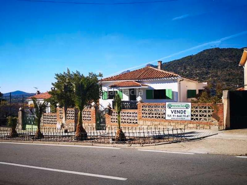 Foto fe21143f-d65d-4fbe-8ed1-944410d7e6d4. Chalet con camino in Cenicientos