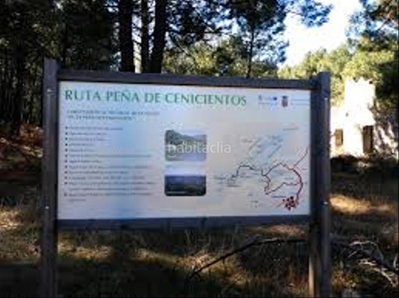 Foto 3bc41f72-916e-47ea-85e8-92b0ad1be329. Reihenhaus in Cenicientos