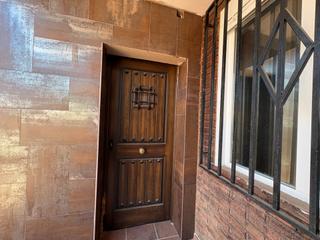 Casa adosada en Calle san antonio 12. Se vende estupenda casa adosada en casco urbano, cadalso de los