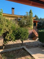 Xalet a Calle valdesanmartin 27. Se vende estupendo chalet independiente en la urbanización valde