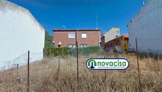 Terreno residencial en Calle de san antón 28. Se vende estupenda parcela , cenicientos, casco urbano.