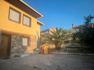 Xalet a Camino angosto 20. Se vende estupendo chalet independiente cerca de casco urbano, p
