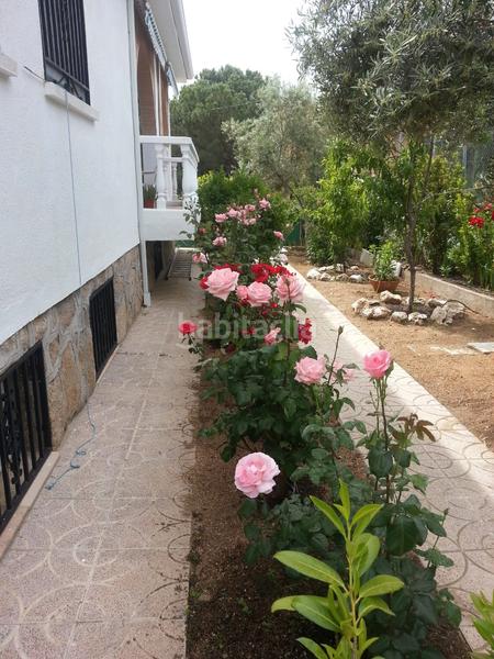 Foto 2e4e5981-cf7d-4099-9e1f-de63fb533976. Chalet dans calle almendros 110 dans San Martín de Valdeiglesias