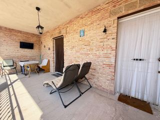 Chalet  Calle de la ronda del sur 89. Se vende estupendo chalet para entrar a vivir en el casco urbano