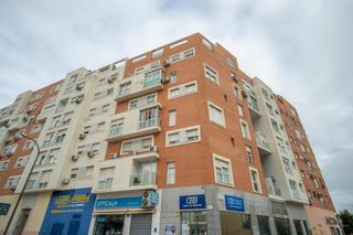 Piso  Calle voluntarios realistas. Piso luminoso con vistas en cobreros viejo