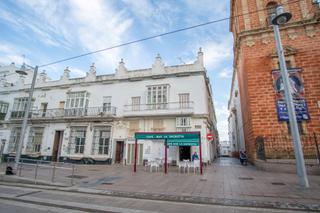Casa a Calle real 75. Oportunidad única en el corazón de san fernando! ideal para inve