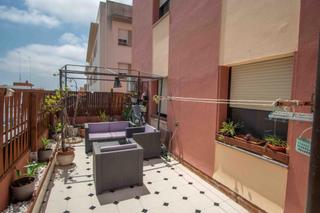 Pis  Calle santo entierro. Un hogar que te abraza desde el primer instante
