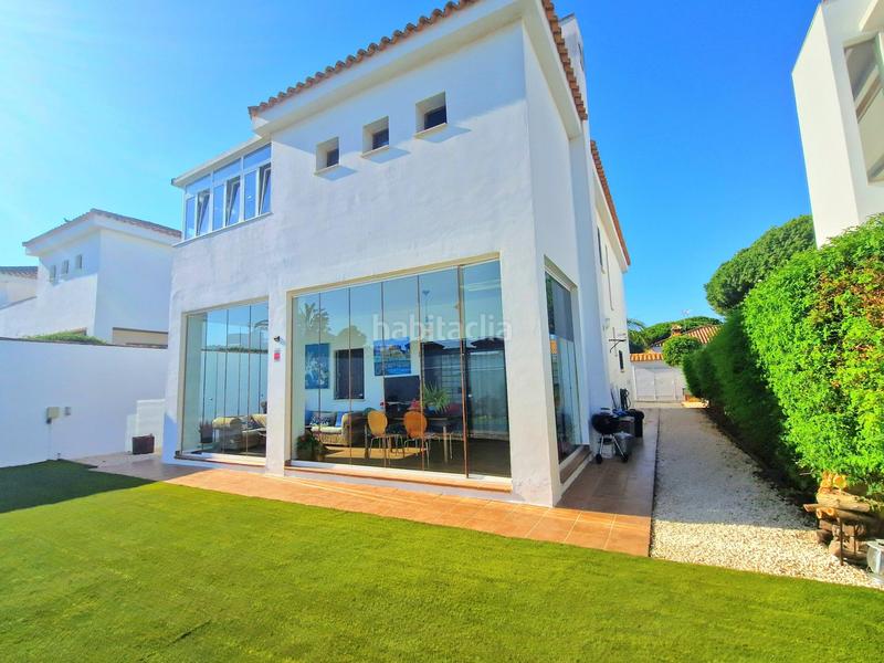 Foto d8e7451a-38c6-4265-96fa-d693dca1b360. Chalet avec chauffage piscine dans Los Gallos Chiclana de la Frontera