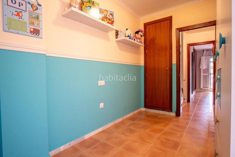 Foto cbe76738-98fb-44a4-8406-7270bf0bfa1f. Casa adossada amb calefacció aparcament a Camposoto - Gallineras San Fernando