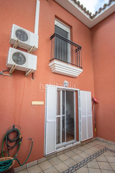 Foto f2917496-6653-4006-aa5a-f2472e14f739. Casa adossada amb calefacció aparcament a Camposoto - Gallineras San Fernando