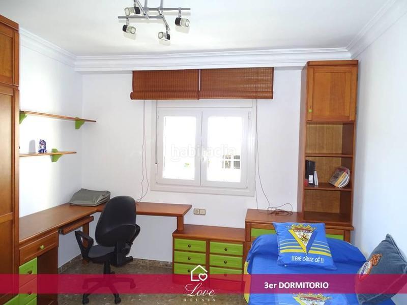 Foto 31844e95-aa79-4dae-9038-95459a60623d. Appartamento in Núcleo urbano Chiclana de la Frontera