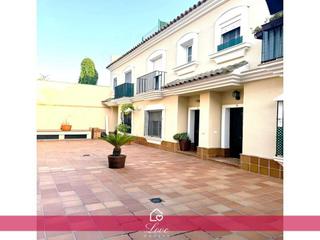 Haus in Núcleo urbano. Dúplex con plaza de garaje zona mayorazgo