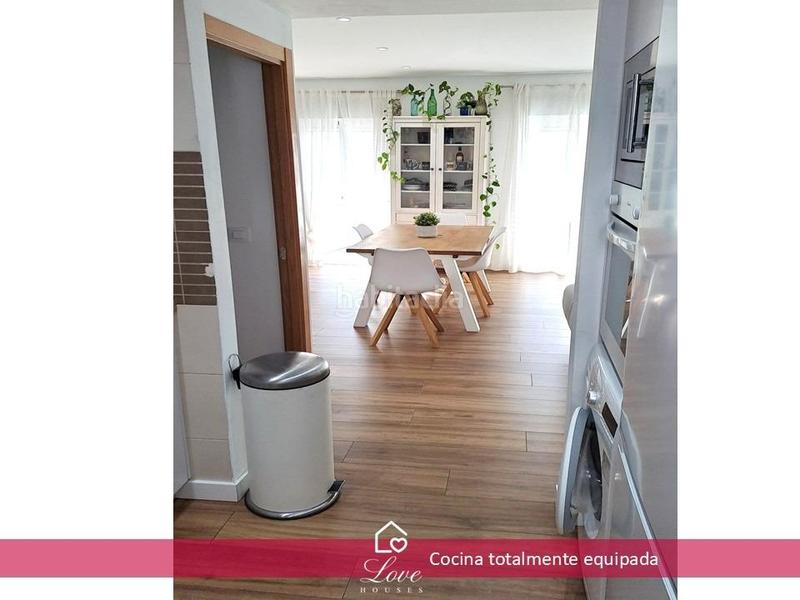 Foto 2d2ff450-551d-468c-bc9a-81045db0db27. Pis amb aparcament a La Banda - Campo de Fútbol Chiclana de la Frontera