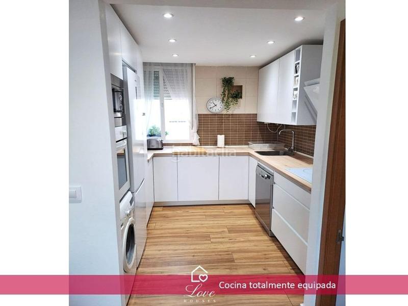 Foto ea23ff7d-4020-47c0-8da2-bd56f71ac8e3. Pis amb aparcament a La Banda - Campo de Fútbol Chiclana de la Frontera