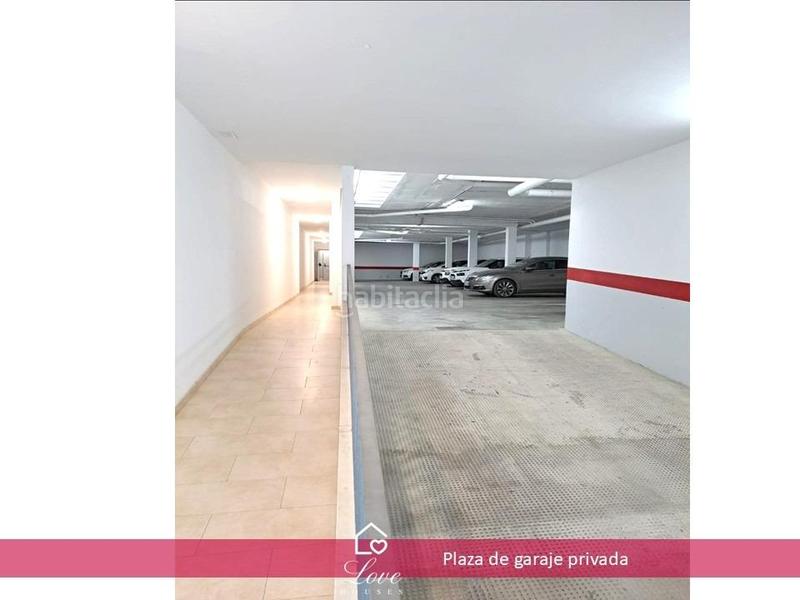 Foto f03db276-ccde-4cfc-88e0-9d9ddaa64f4a. Pis amb aparcament a La Banda - Campo de Fútbol Chiclana de la Frontera