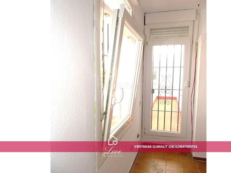 Foto 2cc235fc-7592-487e-9413-5117330b74d1. Casa adossada a Barriada Río San Pedro Puerto Real