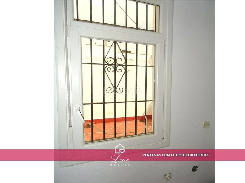 Foto 8ec887b1-349c-4ba0-8b73-7bbb834e328e. Casa adossada a Barriada Río San Pedro Puerto Real