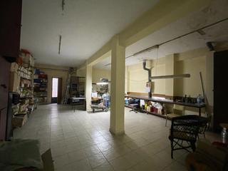 Local Comercial  Carrer de don juan de austria. Gran local comercial en venta en mislata