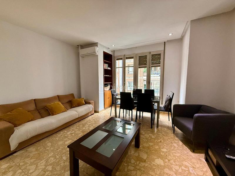 Foto 0ffdb7bd-6891-416c-8c5d-6176ec2837c5. Rent flat with heating in Sant Francesc Valencia